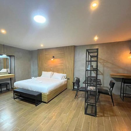 Rabbit Hotel Phimai Экстерьер фото